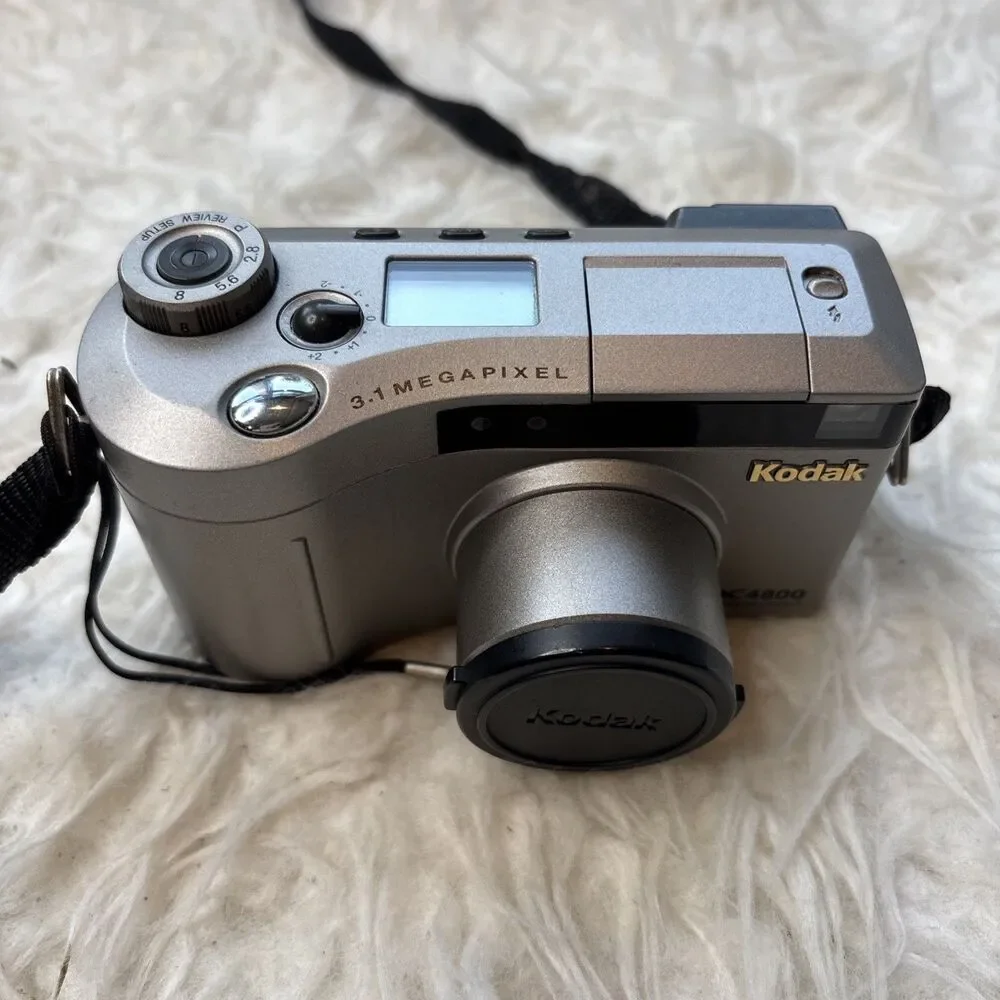 Kodak DC4800 Zoom Digital Camera 3.1MP Complete Kit Charger Batteries Case Works
